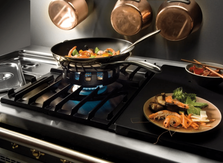 support wok sur plaque coup de feu